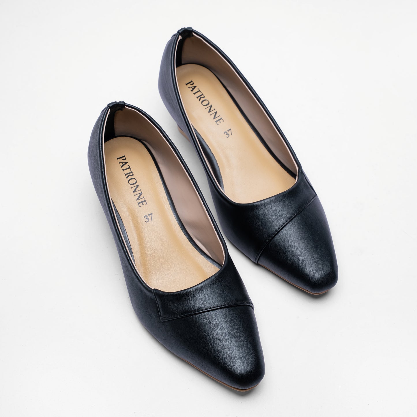 Ladies Box Heel Court Shoe